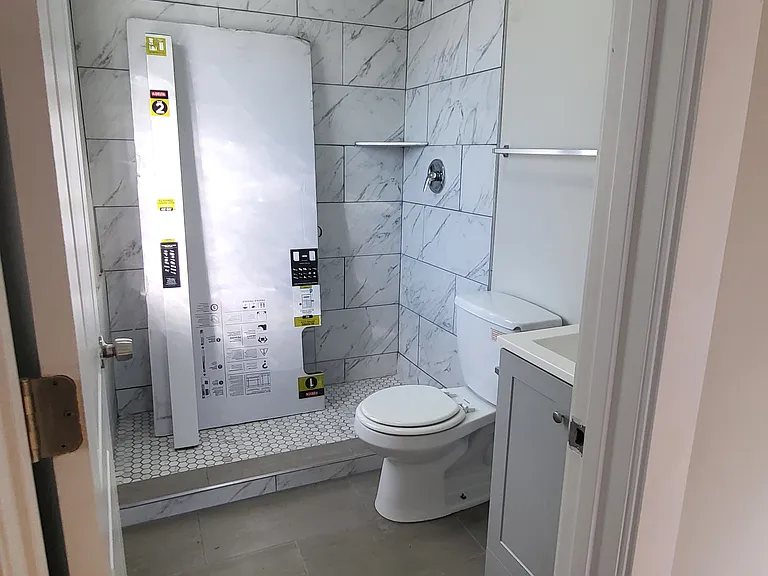 6418 N Campbell Ave #1 — Photo 2