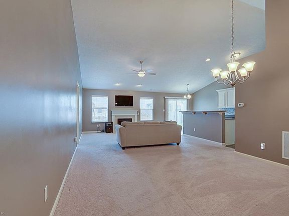 5th image of 15236 High Timber Ln