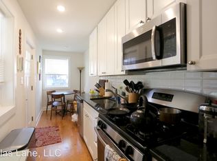 328 18th Pl NE APT 1, Washington, DC 20002
