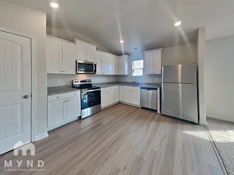 167 Royal Meadow Dr — Photo 7