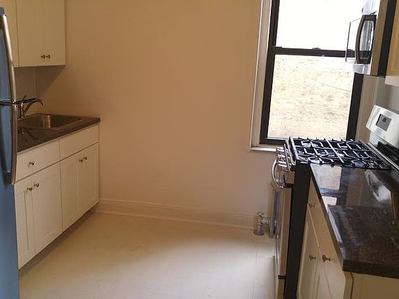 5th image of 417 40th St #2