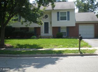 20588 Triple Crown Ct, Ashburn, VA 20147