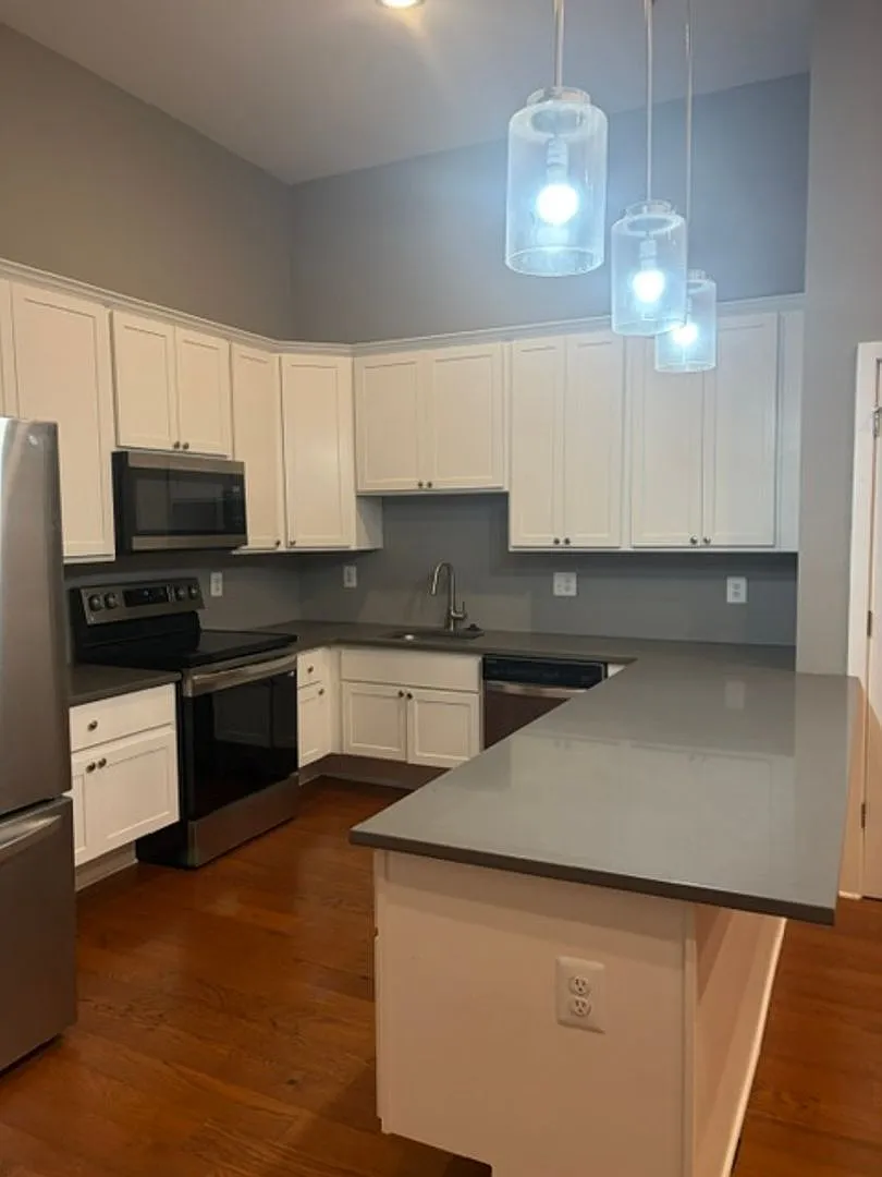 6 S. Calvert Street — Photo 3