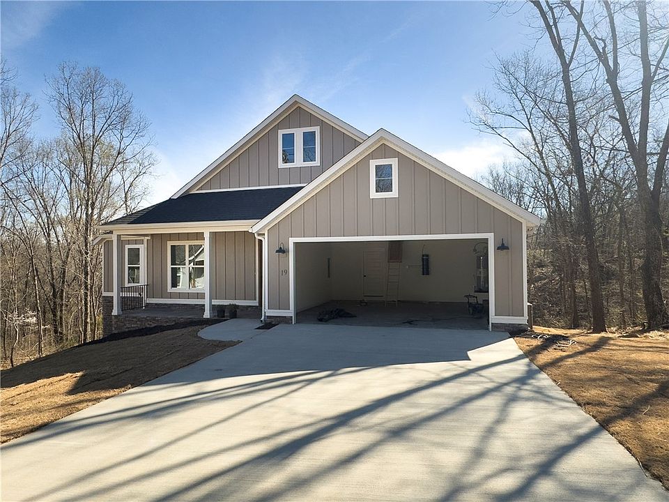 1st image of 19 Dundonald Ln