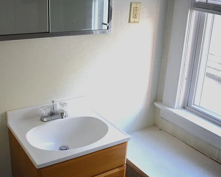35 S Carpenter Ave — Photo 4