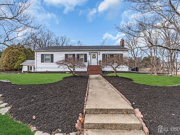5th image of 113 Gravel Hill Spotswood Rd