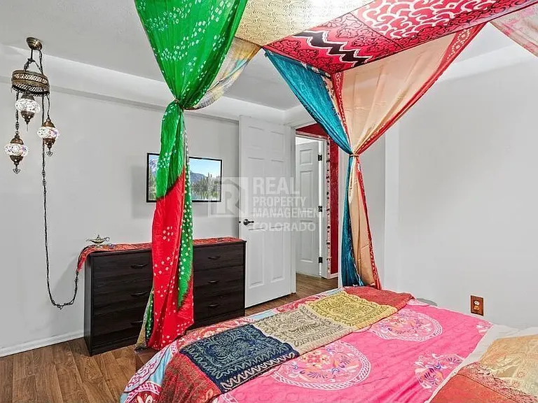 7120 Delmonico Dr — Photo 33