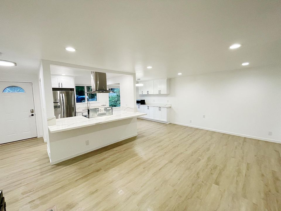 1st image of 14803 SE 45th Pl