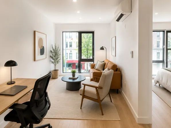 624 Metropolitan Avenue image 1 of 5