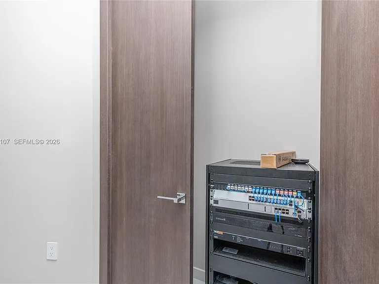 851 NE 1st Ave #Penthouse 4611-4611 — Photo 39