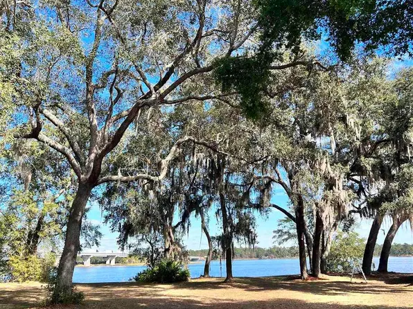 Gordon Wells Dr, Milton, FL 32583