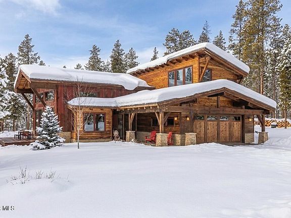 3rd image of 492 Mountain Peak Road