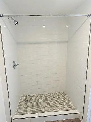 Studio, 900 sqft, $1,000 — Photo 4