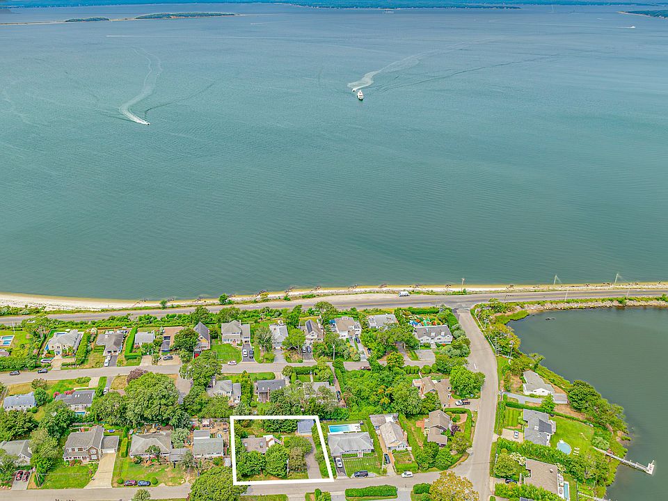 1st image of 11 Ridge Dr