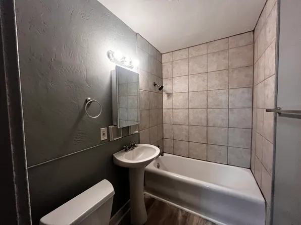14 W 16th Ave, Hutchinson, KS 67501