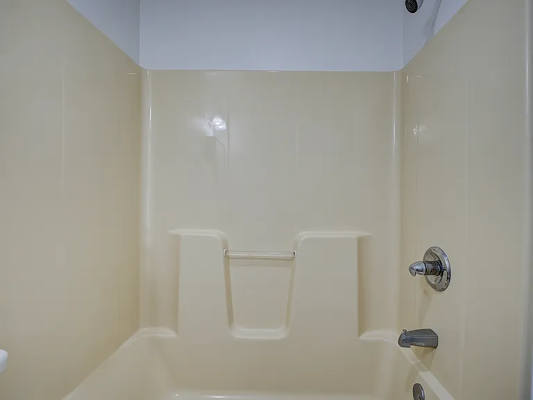 808 Carolina Dr #305 — Photo 12