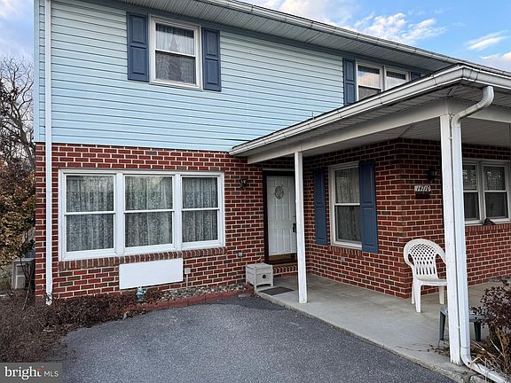 3rd image of 14710 Sherwood Dr