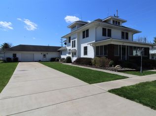 117 W 9th St, Burlington, IN 46915