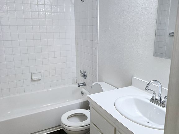 4th image of 134 1st St #J