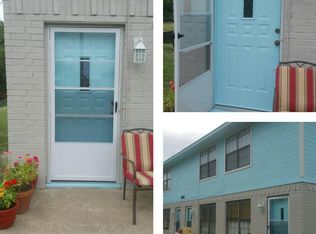 608 Meadow View Ct, Denton, TX 76207