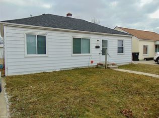 25128 Lehner St, Roseville, MI 48066