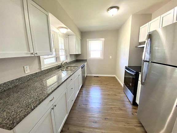 5th image of 1308 Azel Ave