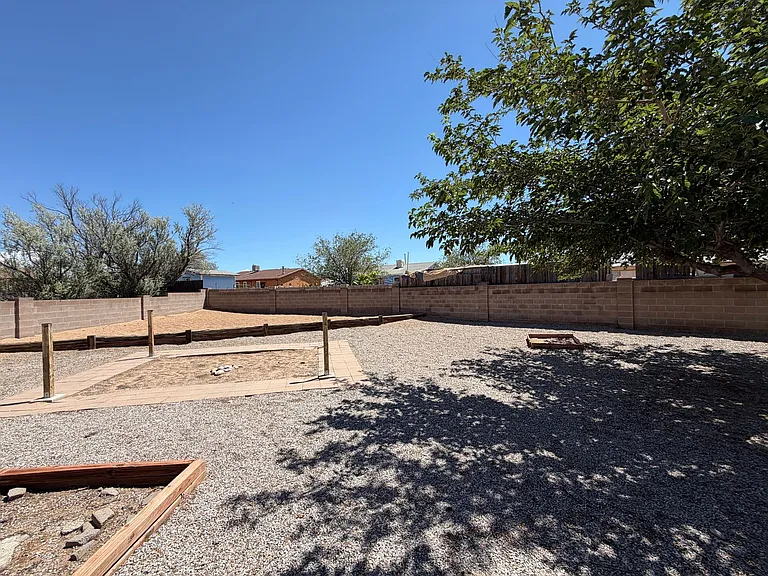 628 Pontiac Dr SW — Photo 19