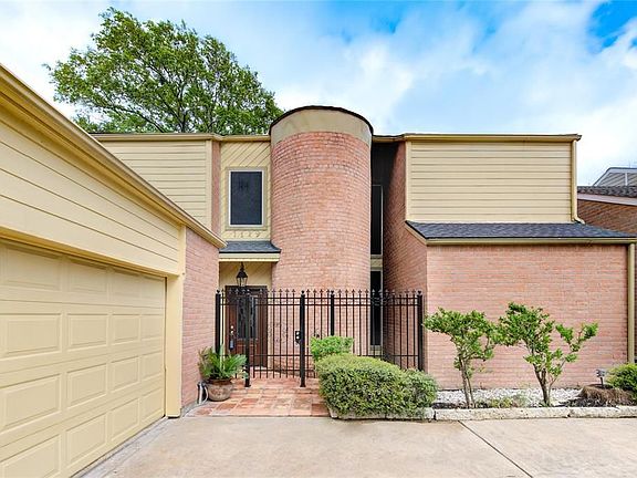 2nd image of 1119 Forest Home Dr