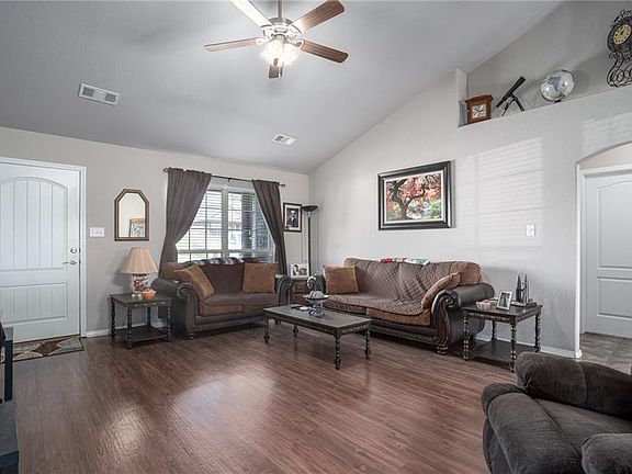 3rd image of 2502 Kevin St