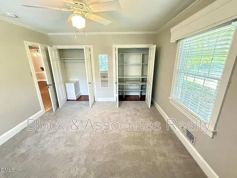 2667 Davis St — Photo 14