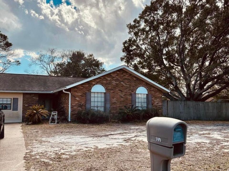 1st image of 599 Meadow Dr