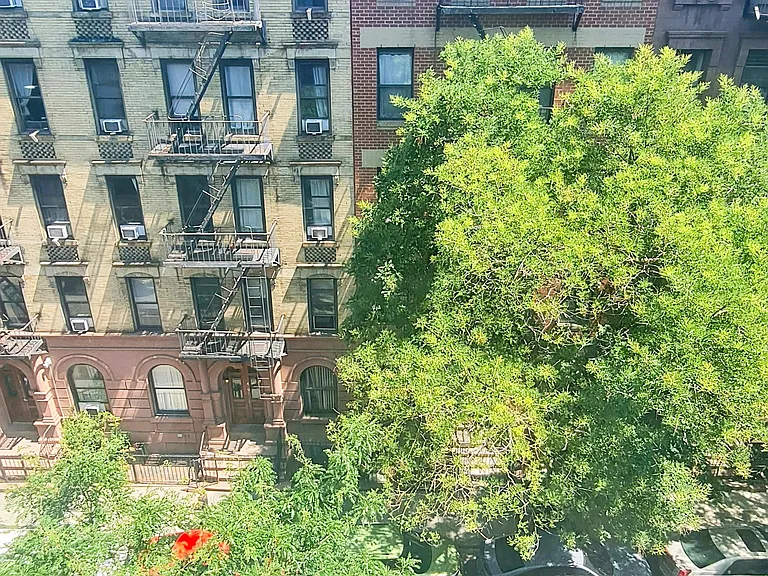 406 W 48th St #5FW — Photo 12