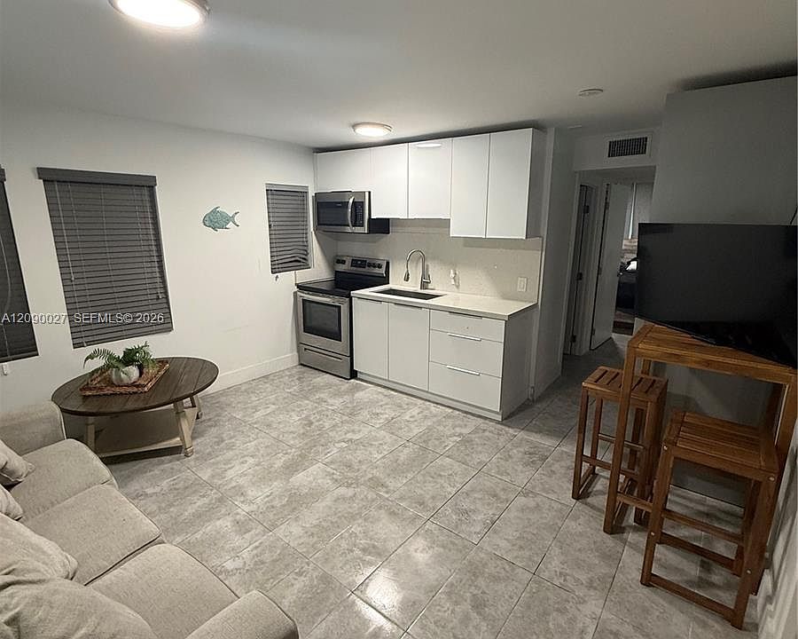 1st image of 2020 Washington St APT 3