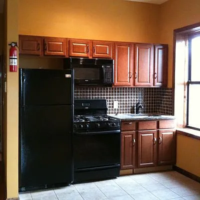 Rented by At Home Realty NY LLC | media 18