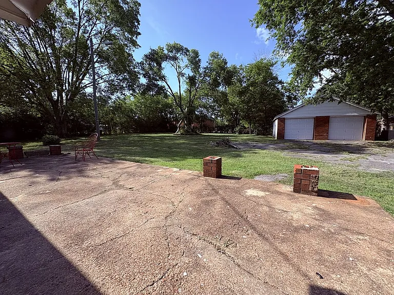 235 Madison Blvd — Photo 25