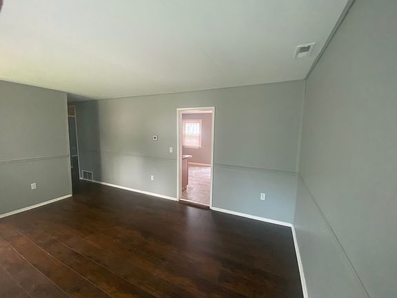 3rd image of 4215 Andover Dr