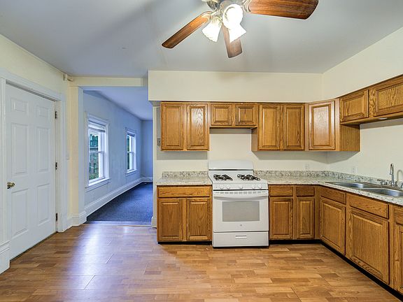 5th image of 4 Underwood St APT 2
