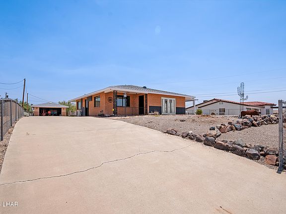 2nd image of 396 Coral Dr