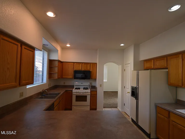 5341 E Timrod St — Photo 5