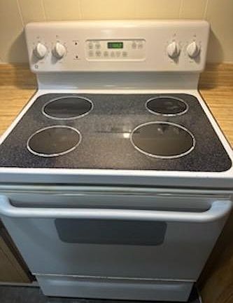 4th image of 2408 Baywood Dr #1-17