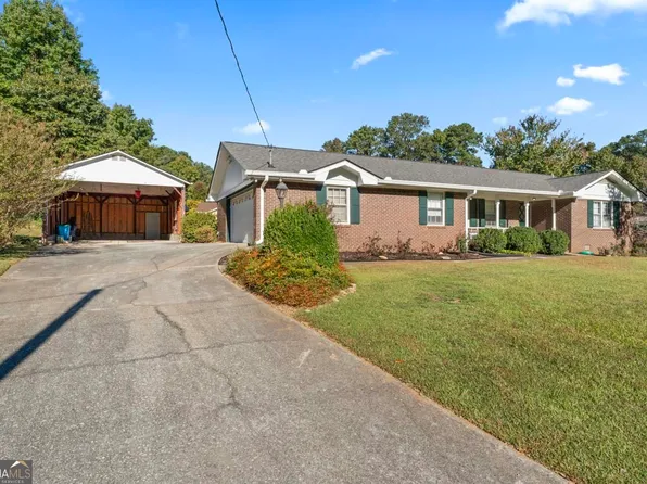 5111 Valley Forge Rd, Stone Mountain, GA 30087