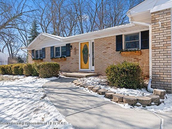 4th image of 1981 Rutgers Cir