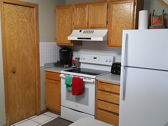 3rd image of 5985 Wedgewood Ln N Unit 41