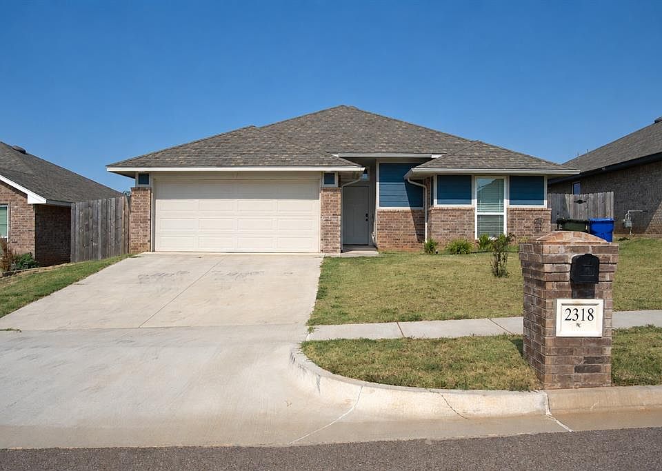 1st image of 2318 Arcady Ave