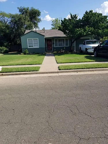 3707 37th St Photo 1
