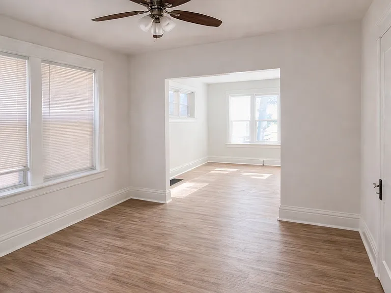 5335-1 E Bancroft Ave #2E-5335 — Photo 2