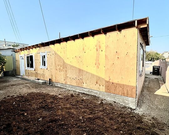 5th image of 2714 Lanfranco St
