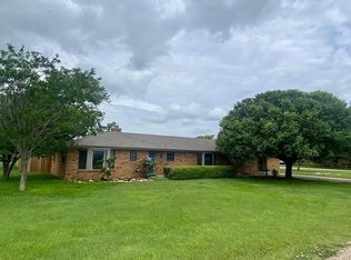 200 Hermosa St, Claude, TX 79019