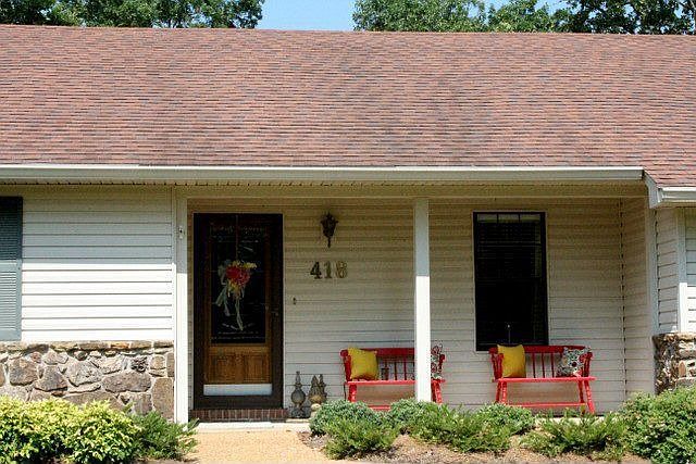 1st image of 418 Meadowlawn Dr