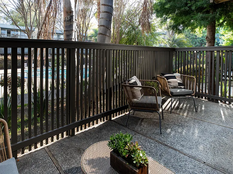 Solano Apartments — Photo 9